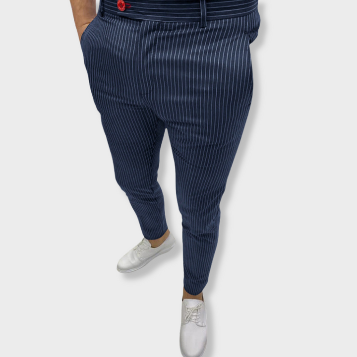 Spodnie casualowe w slim fit